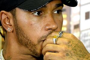 Händewaschen mit Lewis Hamilton: "Mindestens 20 Sekunden"