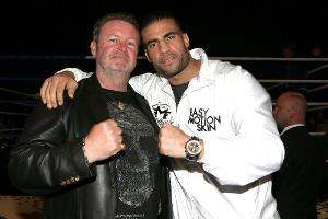 Box-Weltmeister Charr verteidigt Titel gegen US-Amerikaner Bryan