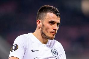 Eintracht zieht Einspruch gegen Kostic-Pokalsperre in Erwägung