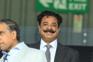 NFL: Jaguars-Besitzer Khan spendet eine Million Dollar