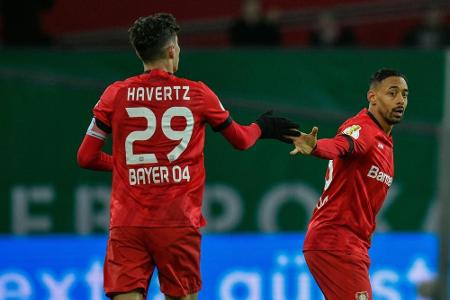 Nach Platzverweis für Union: Leverkusener Tanz auf drei Hochzeiten geht weiter