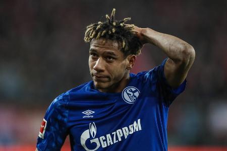 War bei hohen Bällen in den Strafraum meist aufmerksam, bekam fast immer schon in der Entstehung von Torchancen einen Fuß da...