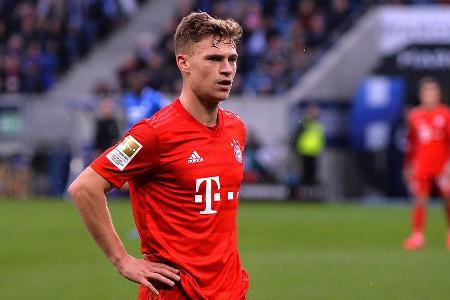 Wirkte auf der ungewohnten Position als Innenverteidiger zunächst punktuell unsicher und ließ den Gegenspielern bei Kontern ...