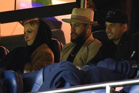 Neymar zeigt sich erneut mit TV-Moderatorin Ullmann