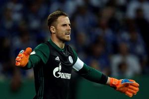 Torwart Fährmann trainiert wieder auf Schalke