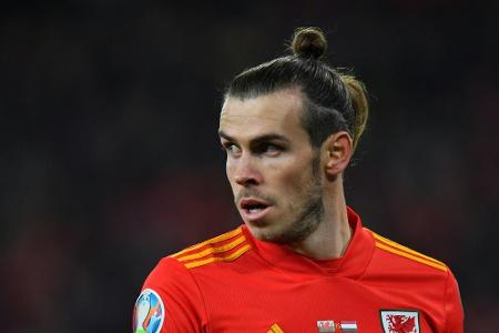 Real-Star Bale spendet 500.000 Pfund an Krankenhaus in Cardiff