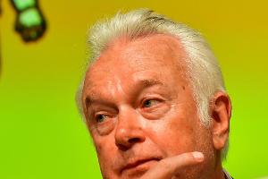 Bundesliga: Kubicki plädiert für Geisterspiele ab Mai