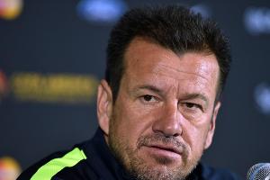 Brasilien: Ex-Bundesliga-Trio verteilt 10 Tonnen Obst und Gemüse