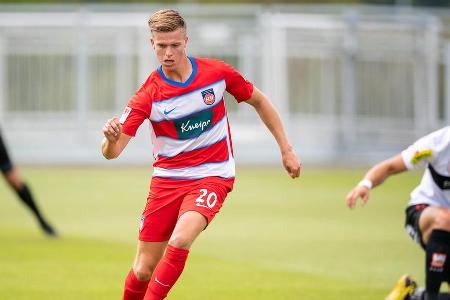 Im zentral-defensiven Mittelfeld war die Konkurrenz für den gebürtigen Hammer einfach zu groß. Im Januar 2019 wechselte er a...