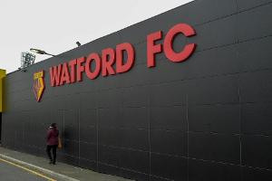 Drei Vereine gegen Neustart auf neutralen Plätzen: Premier-League-Plan gerät ins Wanken