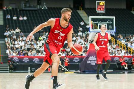 Willkommen in Dallas: Trikottausch zwischen Kleber und Sabally