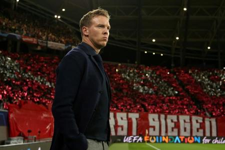 Nagelsmann übt Maskenpflicht - keine Sorge vor Quarantäne
