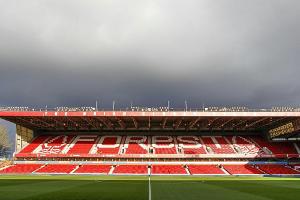 Auch bei Saisonabbruch: Untere Profiligen in England wollen an Auf- und Abstieg festhalten