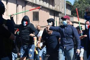 Italien: Ultras nehmen an gewalttätiger Demo teil