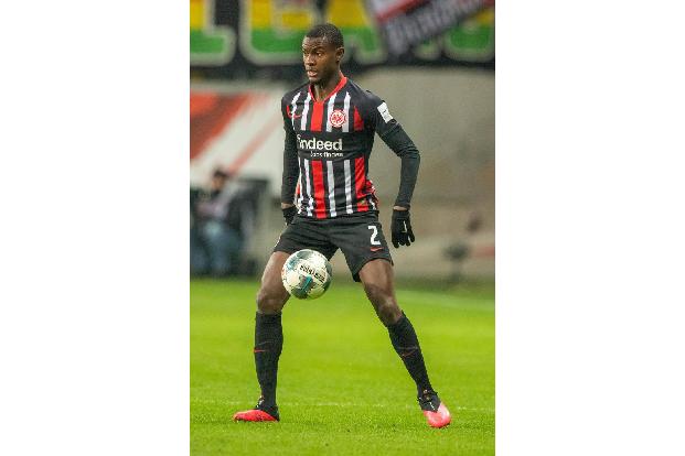 Lieferte sich mehrere Highspeed-Duelle mit Gegenspieler Kingsley Coman. Mit nur 45 Prozent gewonnener Zweikämpfe klar der sc...