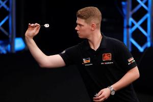 Darts: Kurz löst als erster Deutscher WM-Ticket
