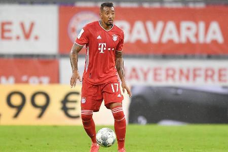 Verteidigte im Verbund mit Alaba teils etwas luftig und offenbarte so Lücken im Zentrum. Glänzte nach der Pause vor allem du...