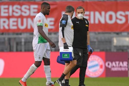 In der Anfangsphase mit der ersten Halbchance, musste kurze Zeit später verletzt vom Feld. Bitterer Abend für den jungen Fra...