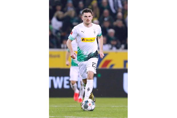 Startete vor seinem vermeintlichen Führungstreffer einen Hauch zu früh (16.). In der ersten Halbzeit noch sehr aktiv, fiel s...