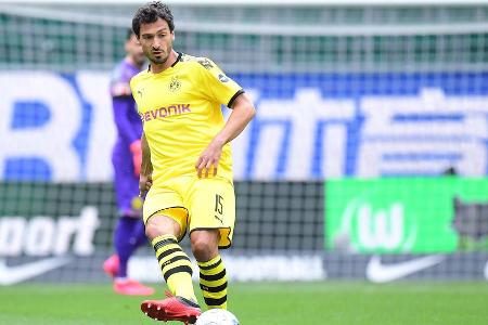 Souverän in der Defensive, wie in der 25. Minute, als er einen aussichtsreichen Konter verhinderte. Versuchte es immer wiede...