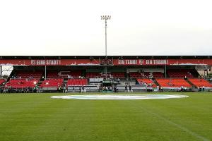 Regensburg verlängert mit Albers