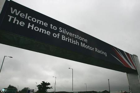 Fans, Medien und Verantwortliche bezeichnen die Anlage in Silverstone gerne als das 'Zuhause des britischen Motorsports' - a...
