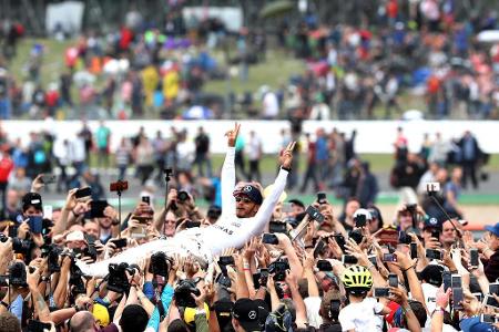 Mit sechs Siegen ist Lewis Hamilton alleiniger Rekordhalter in Silverstone.
2008, 2014, 2015, 2016, 2017 und 2019 geht er a...
