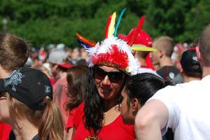 "Heilige Symbole": Blackhawks-Fans dürfen künftig keinen Indianerschmuck mehr tragen