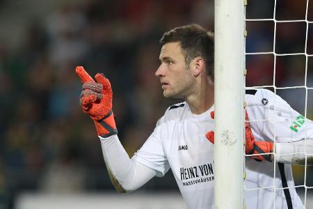 Torhüter Esser kehrt nach Hannover zurück