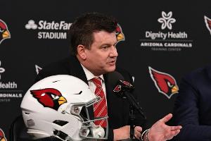 NFL: Cardinals-Besitzer wegen Coronainfektion im Krankenhaus