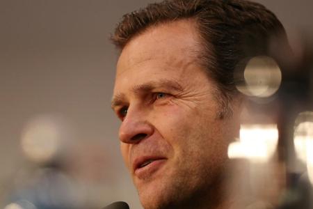 Belastungsdebatte: Bierhoff pocht auf DFB-Rechte