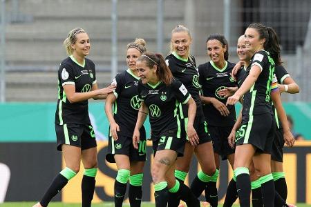 Geister-Double mit Rekord: Wölfinnen gewinnen Final-Krimi im Elfmeterschießen