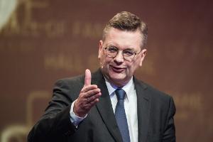 Grindel zur Uhren-Affäre: "War richtig, daraus die Konsequenzen zu ziehen"