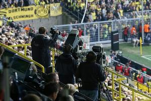 kicker: 1,4 Milliarden Euro Medienerlöse in der kommenden Saison in zwölf Raten