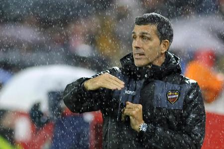 Spanien: Trotz Klassenerhalt - Alaves trennt sich von Trainer Muniz