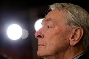 Pound: Auch Verschiebung von Peking 2022 ein Thema