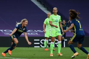 Triple-Traum geplatzt: Wolfsburg unterliegt wieder den Unbezwingbaren