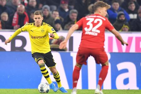 Rechtfertigte seine Ablösesumme von 25,5 Millionen Euro mit guten Leistungen. An vielen wichtigen Toren beteiligt, nach Sanc...