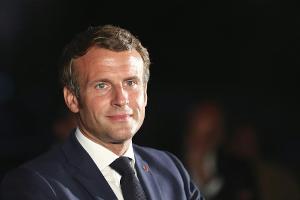 Vor Halbfinals: Macron hofft auf Merkels Verständnis