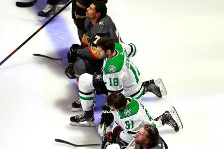 NHL-Spieler knien erstmals bei Nationalhymnen