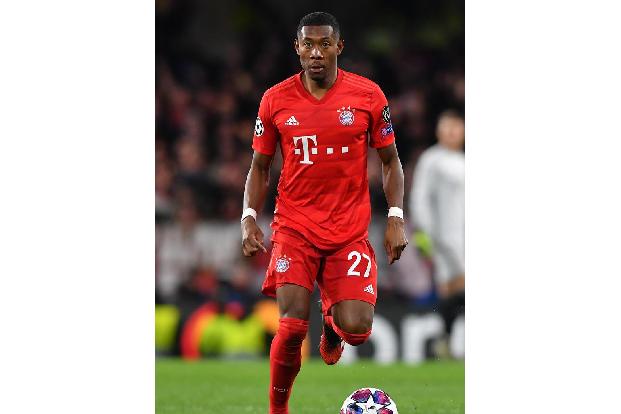 Wurde von Hansi Flick von der linken Abwehrseite in die Mitte beordert. Stieg in der Position des Innenverteidigers rasend s...