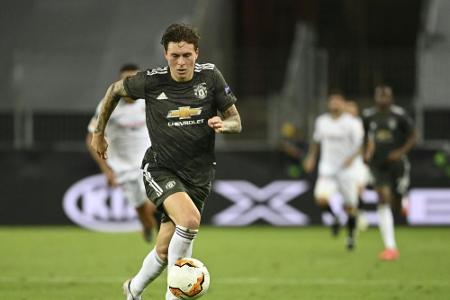 United-Star Lindelöf stoppt Handtaschenräuber