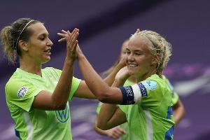 Traumstart der Triple-Mission:  Wölfinnen fertigen Glasgow ab