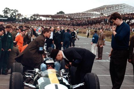 In den Sechzigerjahren gab es in der Formel 1 keine bessere Kombination als Jim Clark und sein Lotus. Mit dem Werksteam aus ...