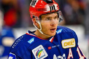 Adler Mannheim verleihen Smith an Rögle