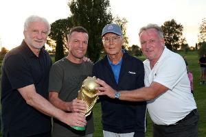 1990er-Weltmeister feiern in der Toskana - Beckenbauer singt