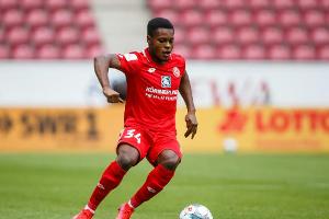 Wolfsburg holt Baku aus Mainz