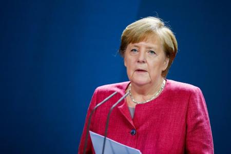 Merkel bringt wieder Geisterspiele ins Gespräch