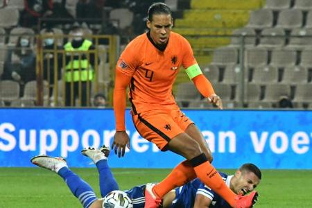 Van Dijk fällt nach Knie-OP auf unbestimmte Zeit aus