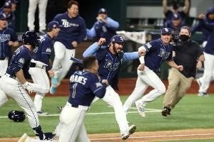 Baseball: Tampas "Comeback-Kids" gleichen World Series aus